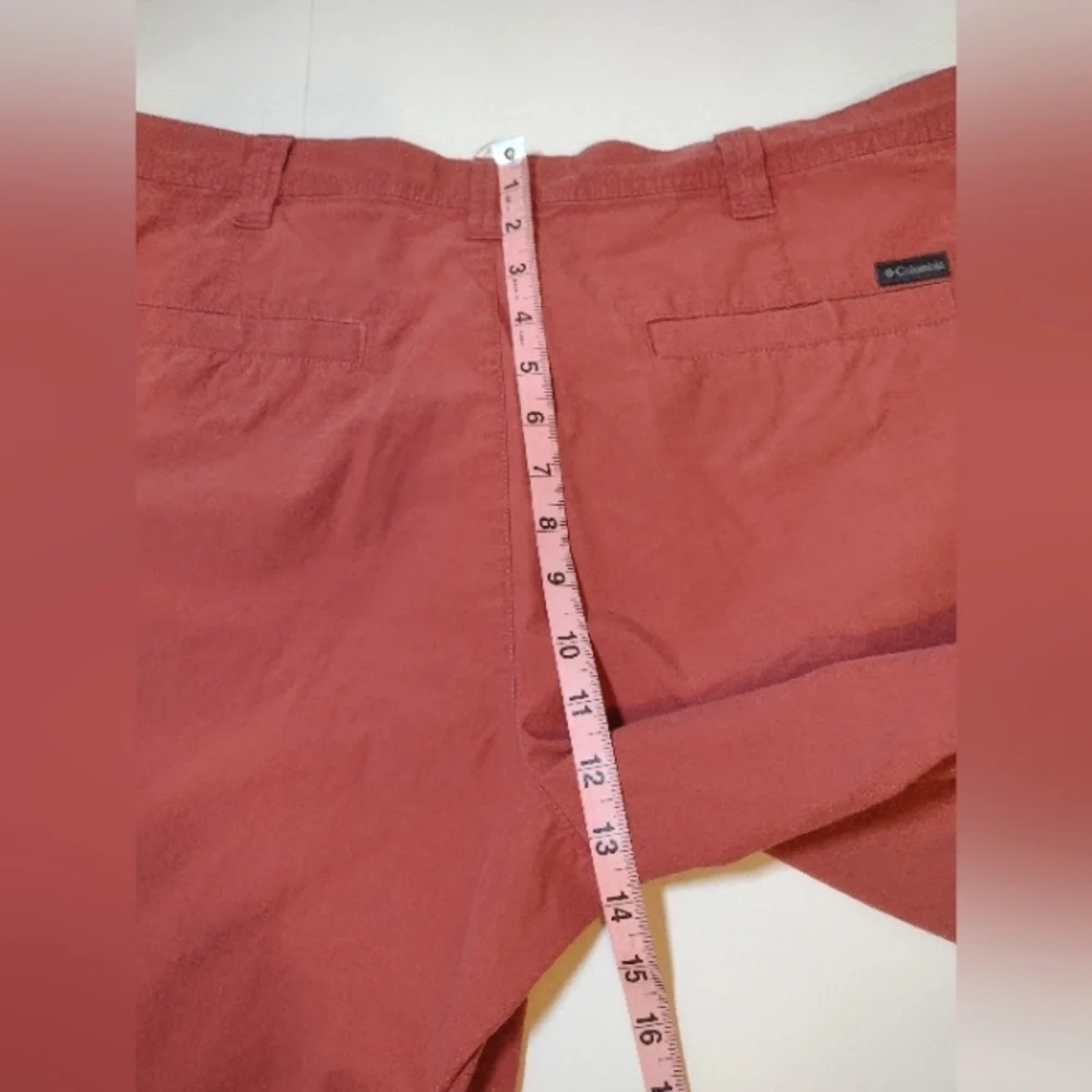 Columbia Men's Terracotta Classic Shorts Size (38 W)